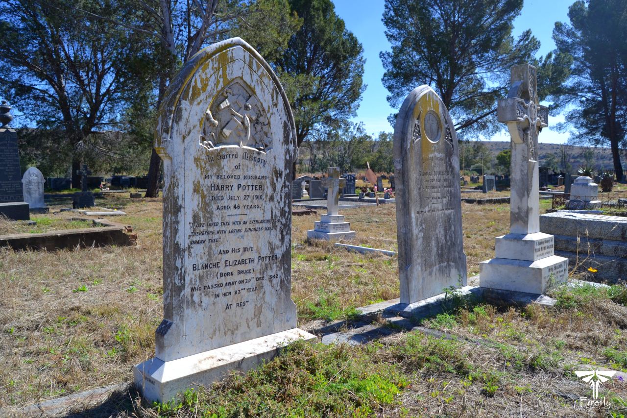 You are currently viewing A wizard’s grave in Cradock? Here lies Harry Potter