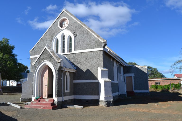 Read more about the article The St Andrews Anglican Church and Anglo-Boer War memorial in Pearston